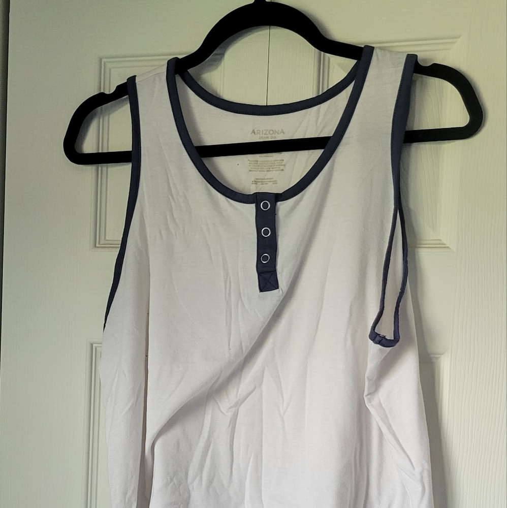 White tank